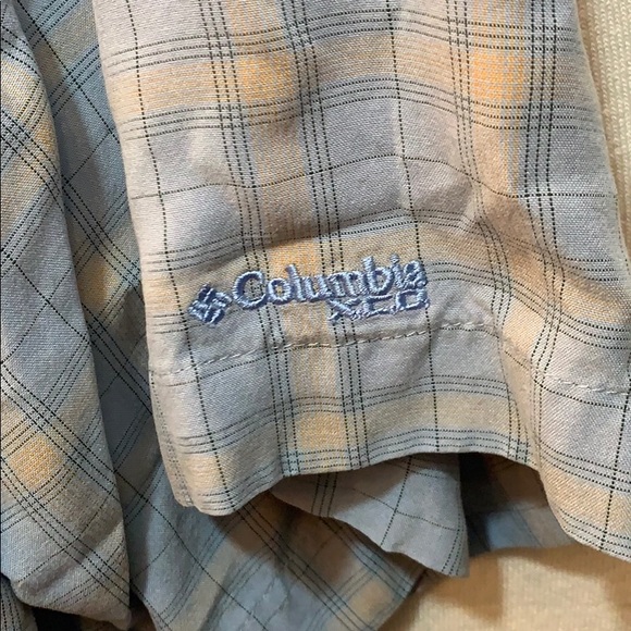 Columbia Sportswear Company Button Down Shirt - Picture 4 of 4